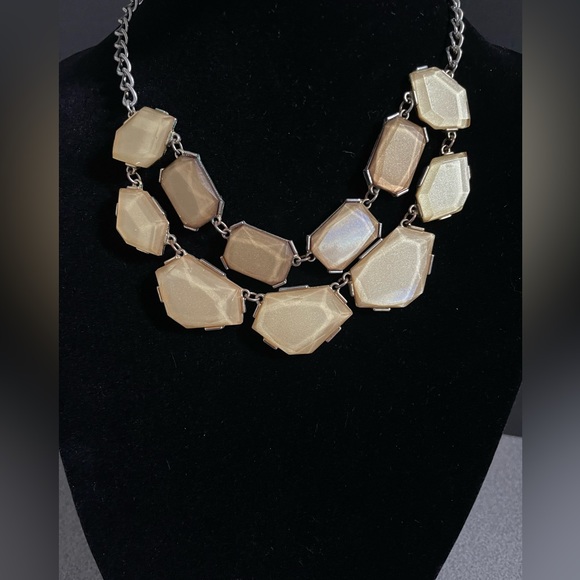 Cream Faux Stone Statement Bib Necklace - Picture 2 of 8